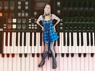 Gorgeous Babe in Mini Dress - Music Visualizer