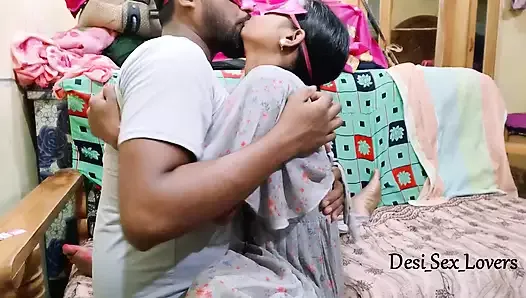Best Ever Young Indian Couple Real married Wife Fucking Hardcore In Desi Style - Full Hindi