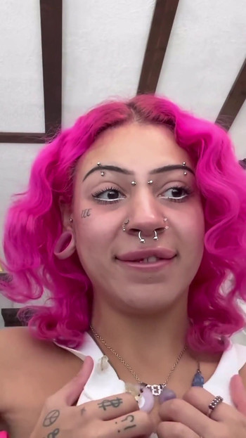 Nali marie bolos kelas sambil ngocok kontolmu