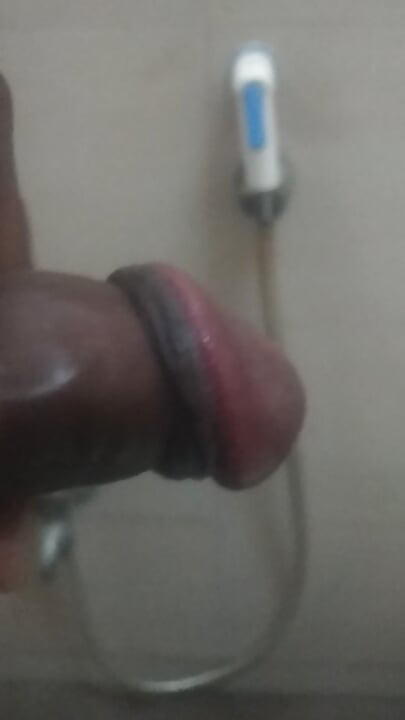 Tamil boy bathroom la Kai adikira Video part 2