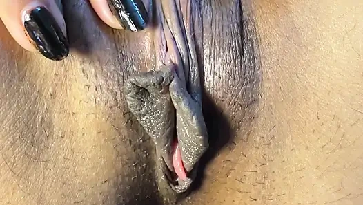 Üvey kız kardeşlerin ateşli arkadaşı Riya evime geldi büyük göğüsleri bana ereksiyon verdi - Hintli desi göğüslere basıyor ve sikişiyor