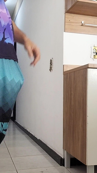 Sexo arriscado com o amigo do meu marido, eu não conseguia parar de ver seu pau ereto!
