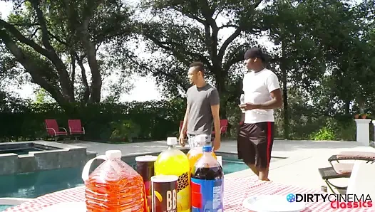 Cookout становится дикой чернокожей оргией