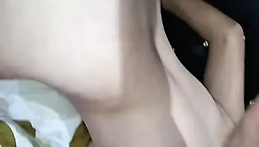 Üvey kız kardeşimin bu kadar azgın bir sürtük olduğunu bilmiyordum.
