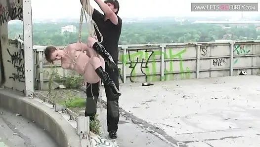 Blonde babe gets bonded and hanged with ropes