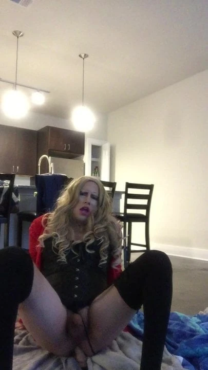 Cute CD rides a big dildo