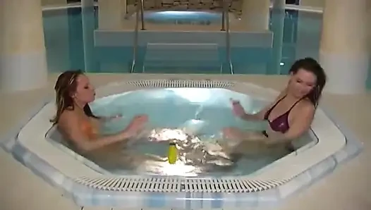 They Are Lesbian Babes Who Are Here to Lick Each Other in Bath
