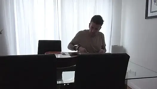 Ateşli üvey kız kardeşim için büyük yarak