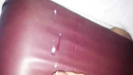 Cun üzerinde hanımın deri etek