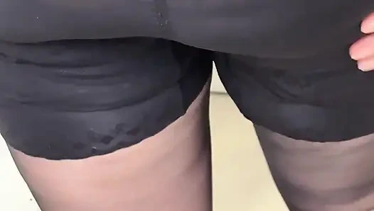 Vgq28 Aunty Trying on New Shape Wear