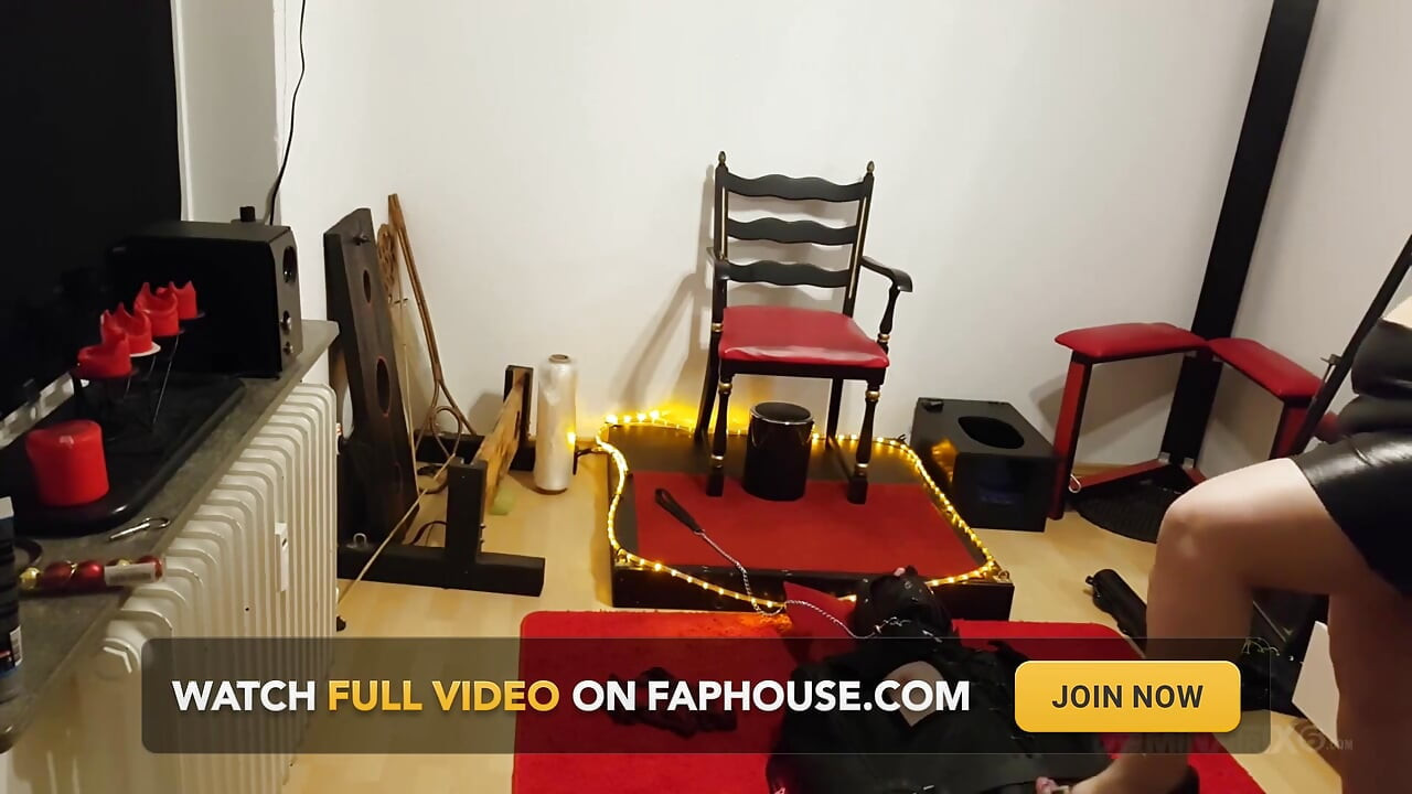 Busty Dominatrix Drenches Bound Slave in Sloppy Golden Shower