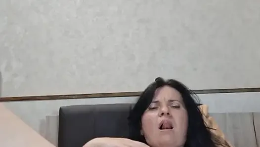Verspielte MILF