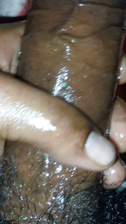 Desi big dick only enjoy it, no matter what age or lady you are, send SMS telegram id UP8874A