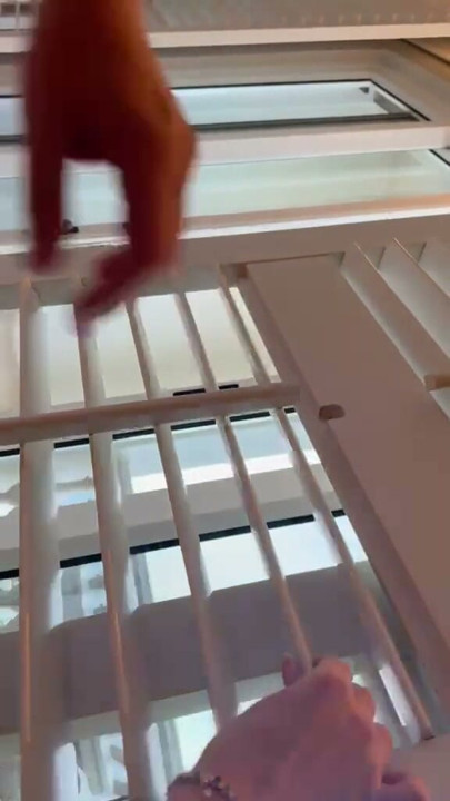 Amateur-urlaubssex endet mit einer mit sperma bedeckten muschi | Clip 1