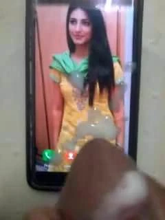 Sruthi hassan cumtributes hot