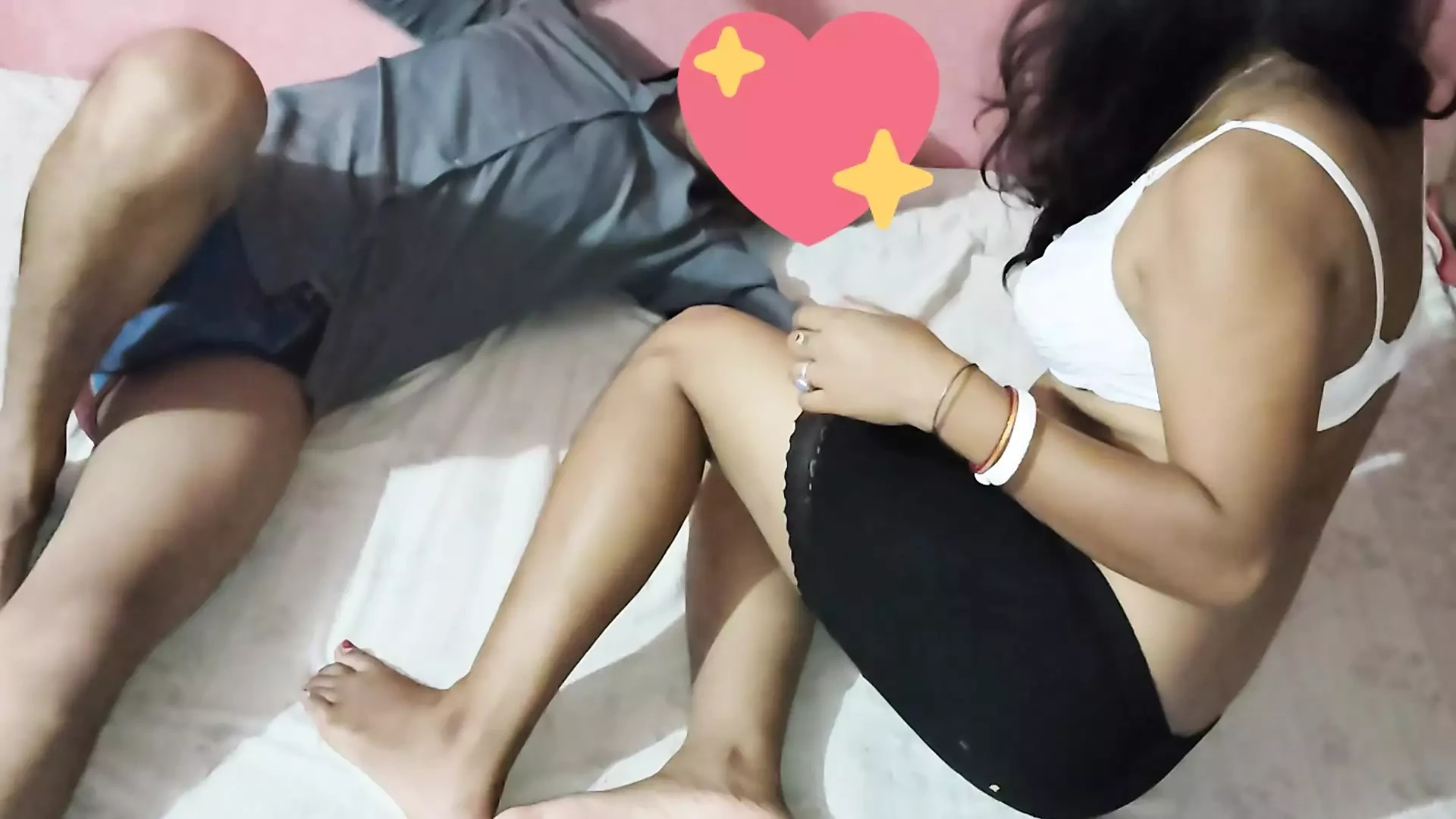 Indische desi Kakima sexskandal-geschichte in bengali