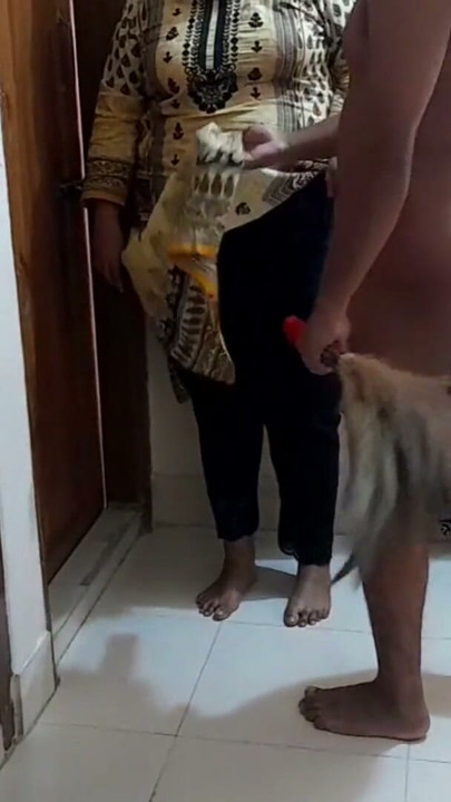 ek chor ghar mein aya aur mere wife ko kutte ke tarah choda Jabardast (came to the house &amp; fucked housewife Doggy style) | Clip 1