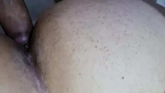 Bu sefer odamda yalnız değilim