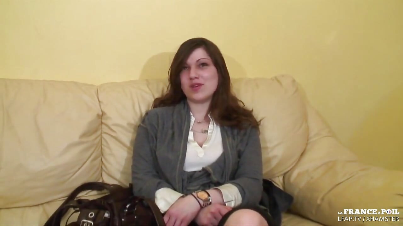 LFAP - französisches casting von junger brünette mit großen titten doppelt penetriert und faust gefickt