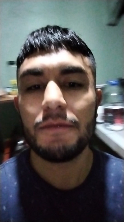 Young hot looking for girl for chat Hot