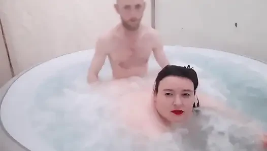 Fucking BBW in Hot Tub Doggy Style