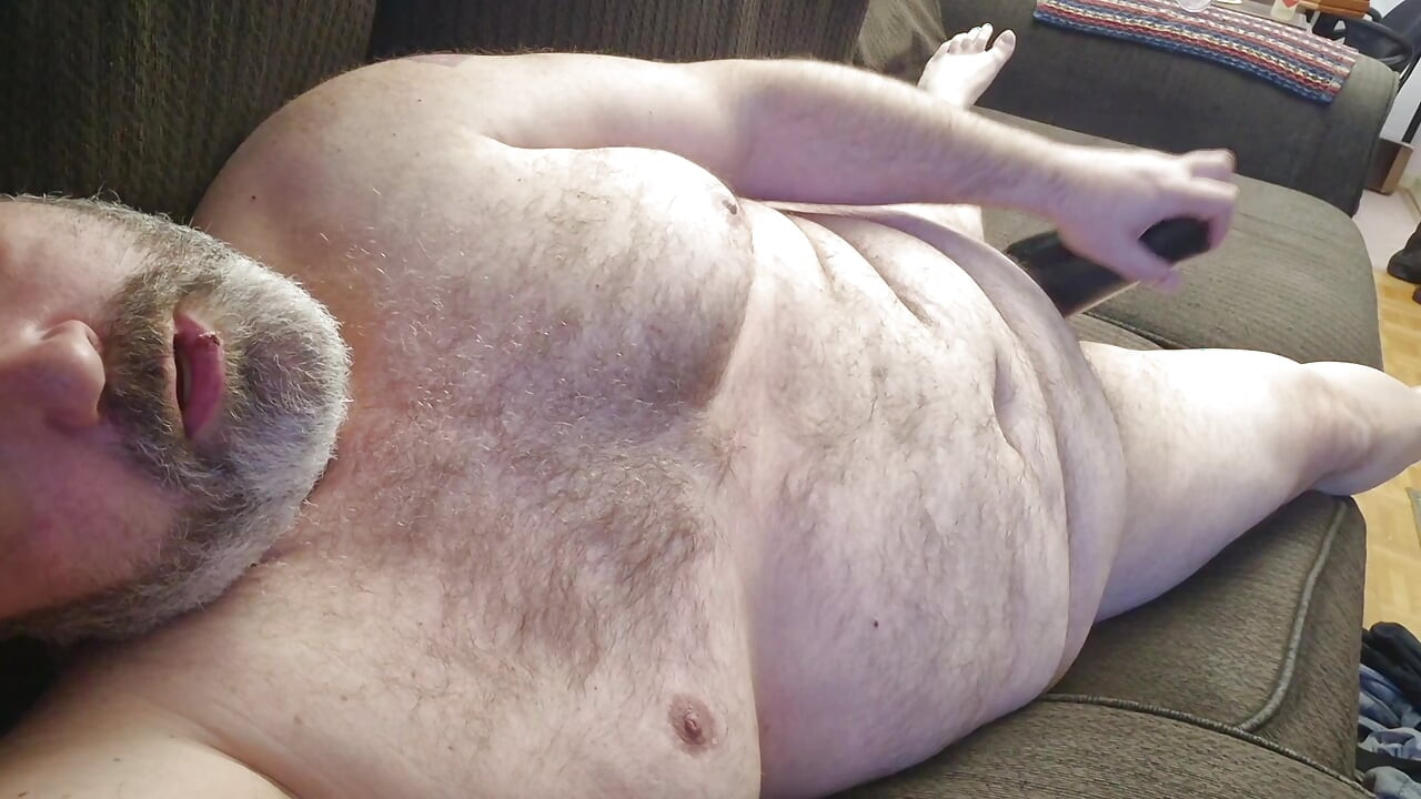 Sexet Buttet Bi Mand knepper Fleshlight i sofaen