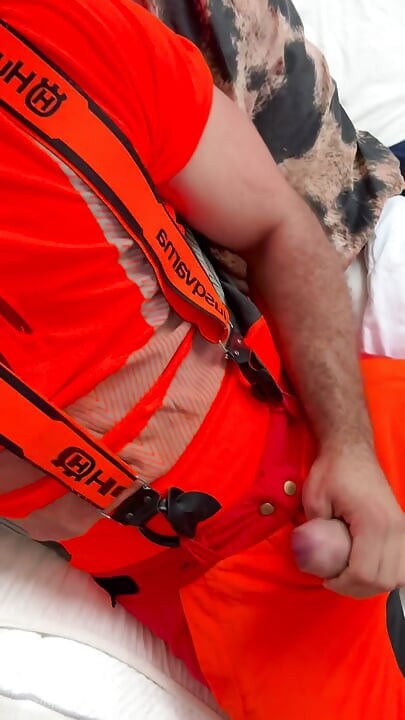 Tyler Blake Jerking off in Hivis Lumberjack Workwear - Muscle Flexes & Explosive Cumshot