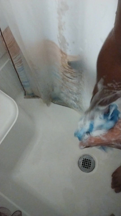 Mitchell Clayton aka Chef Clayton aka Mr. Majic. Clean Dirty Fresh Shower. | Clip 1