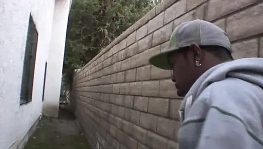 Ein Schwanz, Der, Wenn Er Eintritt, Dich Dazu Bringt, Den Mund Zu Öffnen