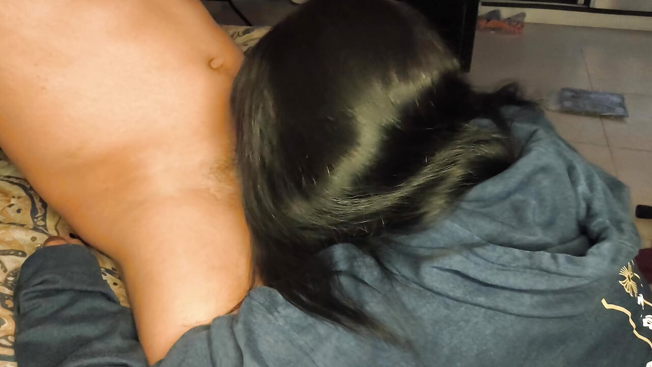 My mother-in-law loves to suck my cock all day, she comes to visit me secretly from her husband