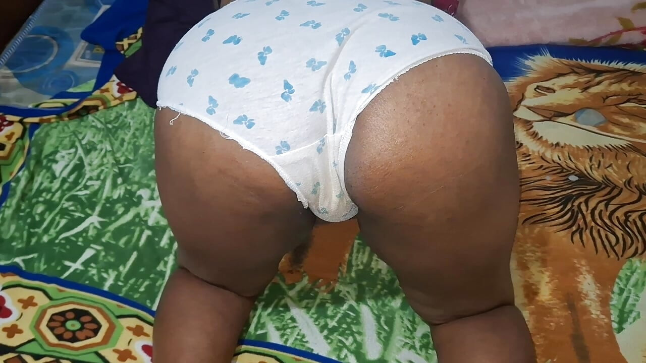 Asian Maid natural round big ass
