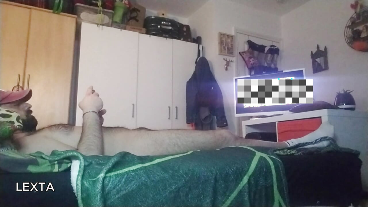 Lextalon jerks off on bed watching porn on TV - Until Hot Cumshot