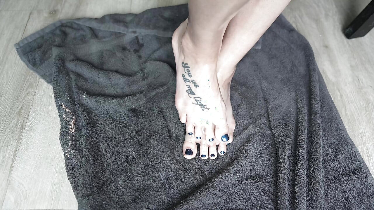 Baby Oil on My Toes