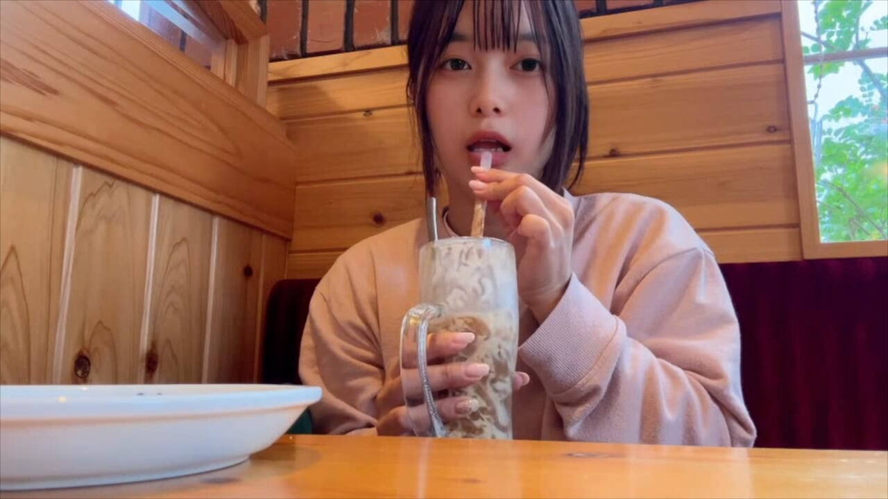 After going to a café and taking a walk, I masturbated at home and got sick ...
