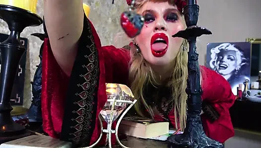 Öpüşmek için büyülendi