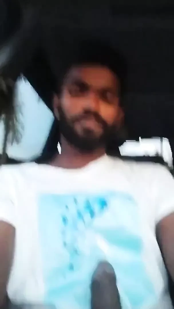 Srilankan jerk off
