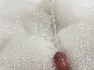 Very long piss play in bathtub