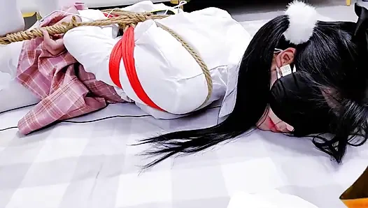 Sıkıntı içindeki kız bölüm 23