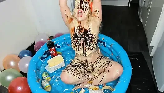 Holly kitten ice cream sundae