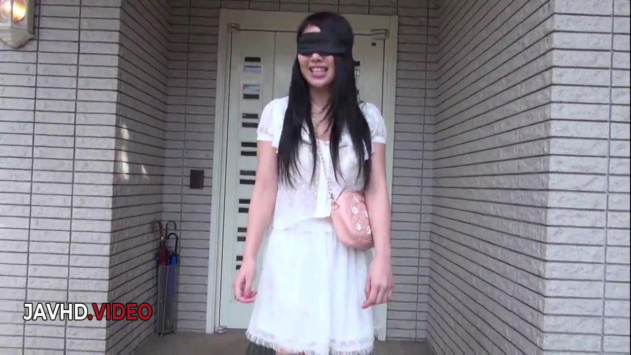 真剣なJAV誘惑清水梨沙の情熱的で激しいセックスセッション、すごい