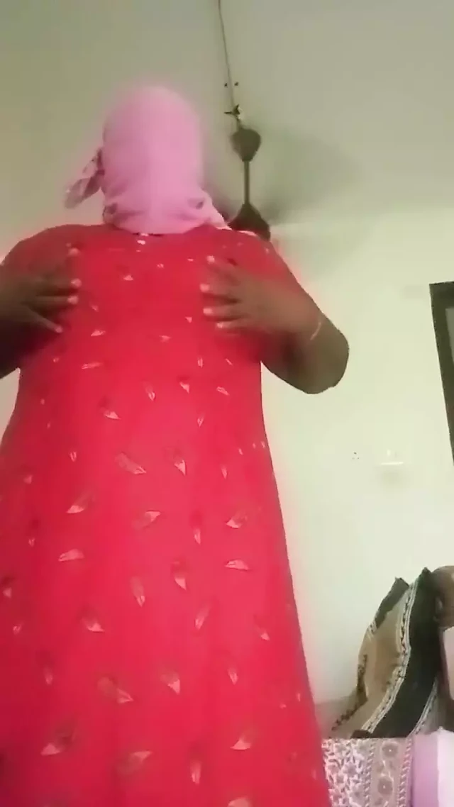 Indian Lady Body Show Performance
