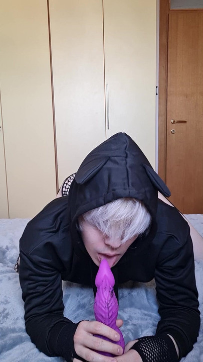 Femboy plays with his Bad Dragon - part 1
