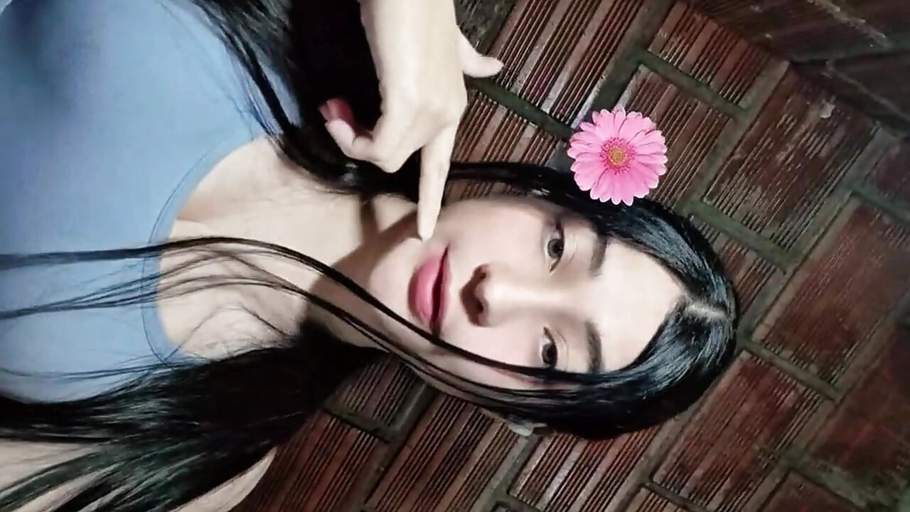 Porn actress gomez masturbates