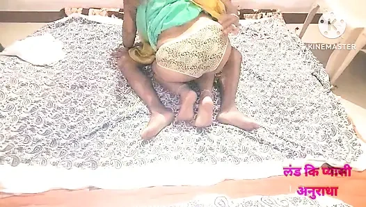 HINTLI AZGıN YENGE ERKEK ARKADAŞıYLA SIKIŞIYOR