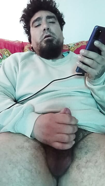 Masturbace po dobu 7 minut s výstřikem