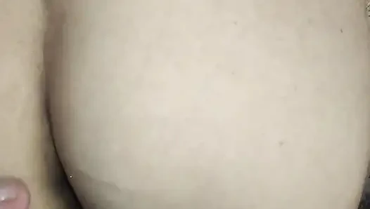 Model amatir seksi di casting rumah