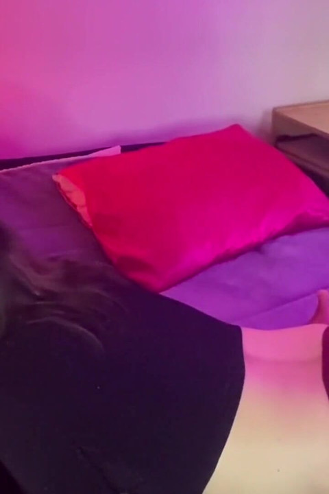 หลังจากออกไปกินอาหารเย็น – emma ink สาวข้ามเพศสุดฮอตดูดเพื่อนและได้นมสําหรับของหวาน