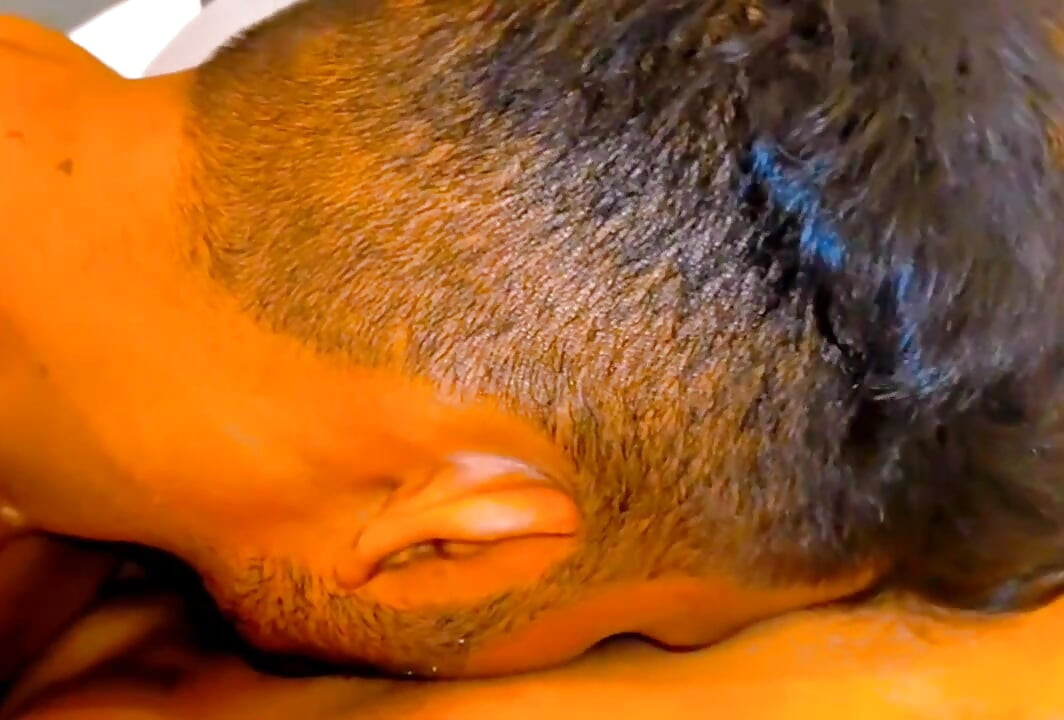 Aniket gave Sanjana the pleasure of his cock in her mouth