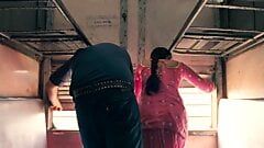 Parineeti Chopra 火车性爱场景 ishaqzaade (2012) 电影