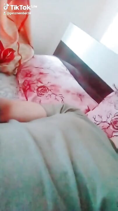 Želi li netko popušiti moj kurac, prijatelju